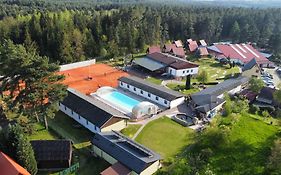 Raj Sportovni A Rekreacni Resort Branzez