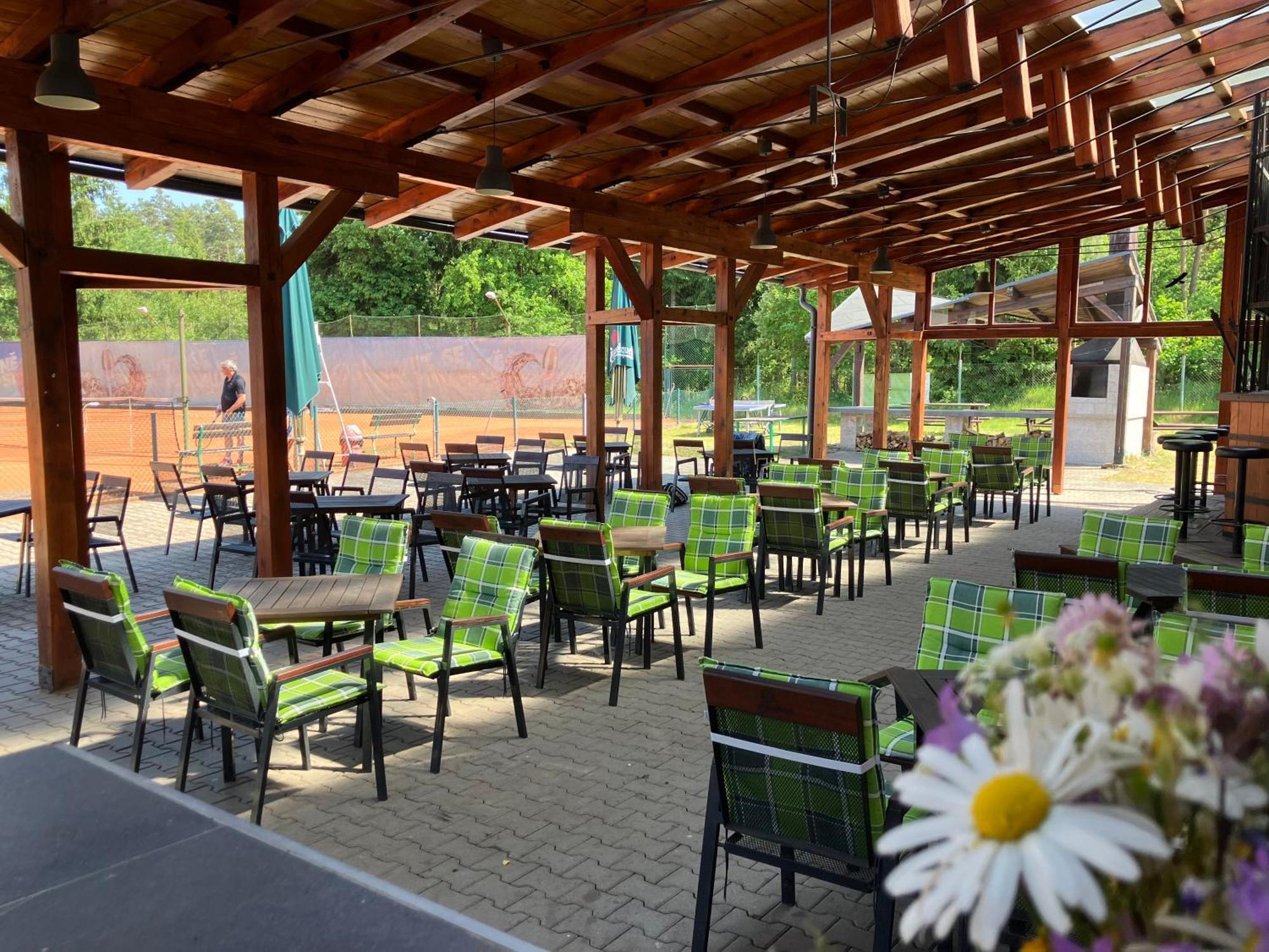 Raj Sportovni A Rekreacni Resort Branzez Kněžmost Buitenkant foto
