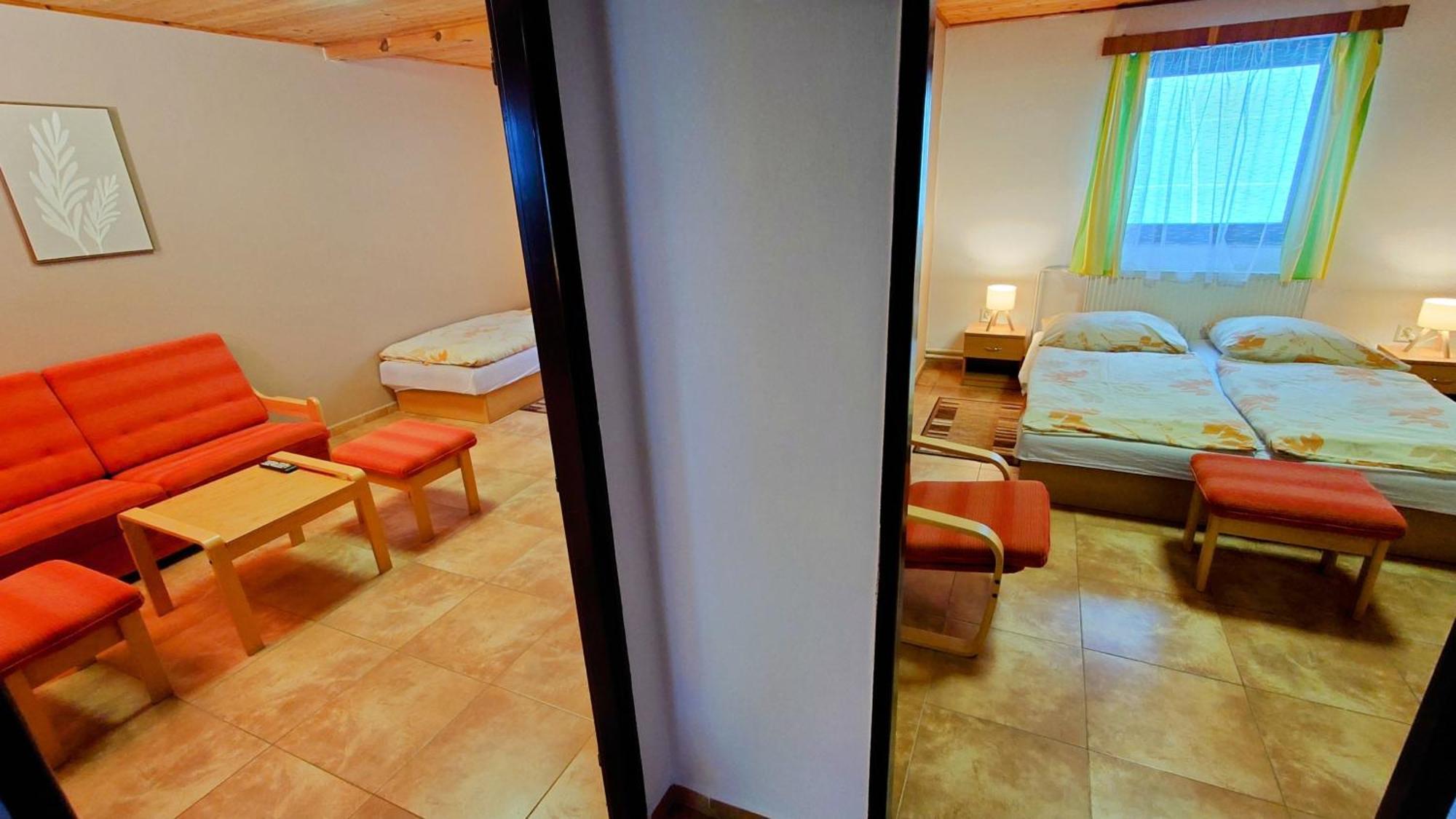 Raj Sportovni A Rekreacni Resort Branzez Kněžmost Buitenkant foto