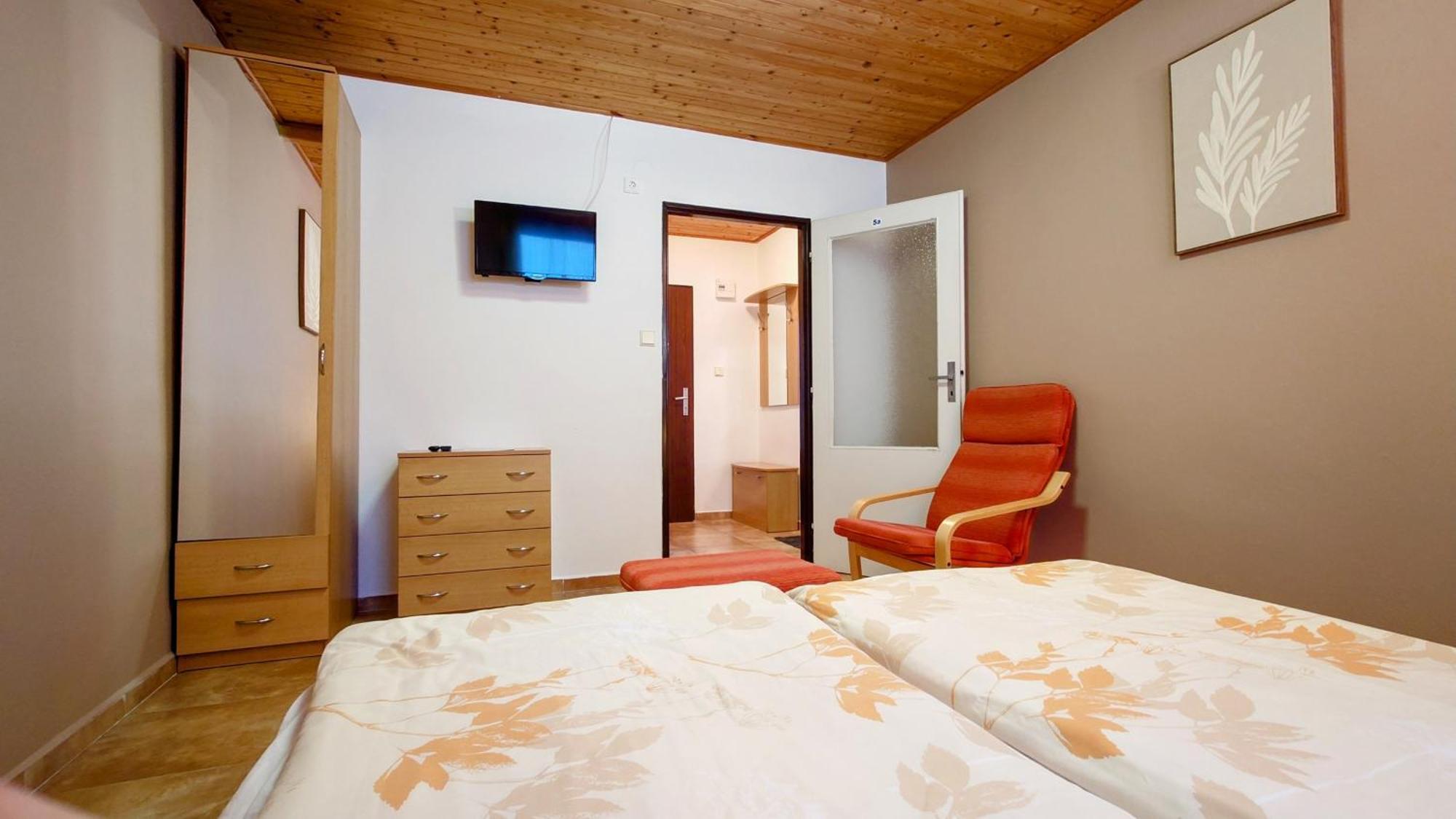 Raj Sportovni A Rekreacni Resort Branzez Kněžmost Buitenkant foto